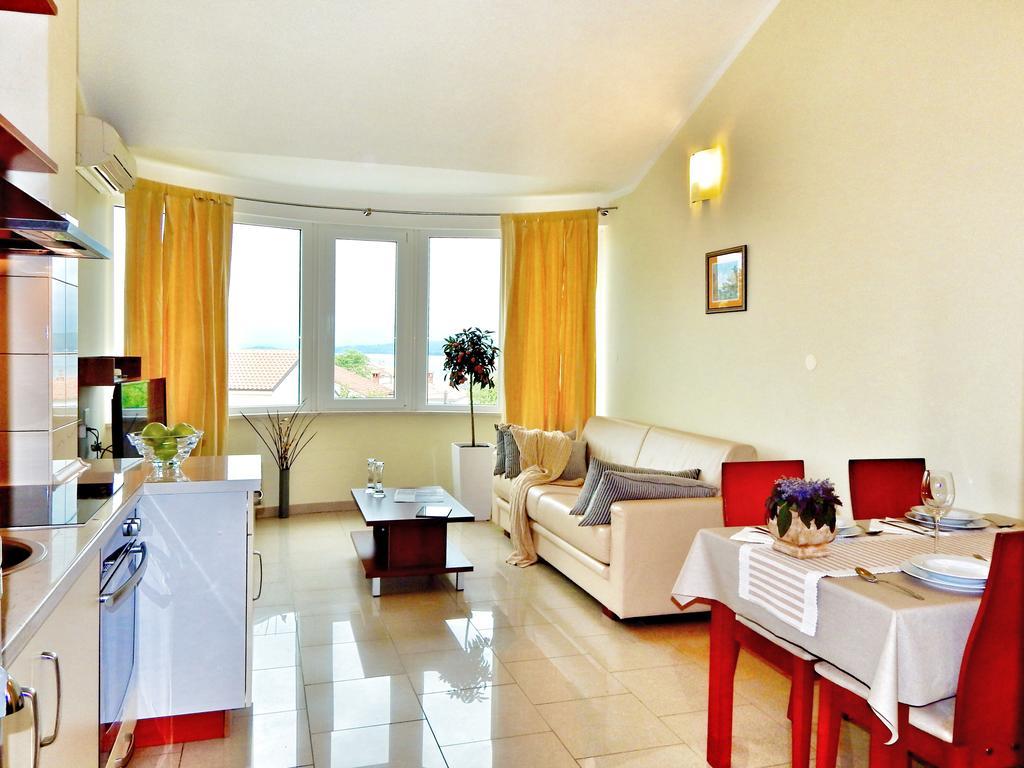 Apartments Kovacic Malinska Exteriér fotografie